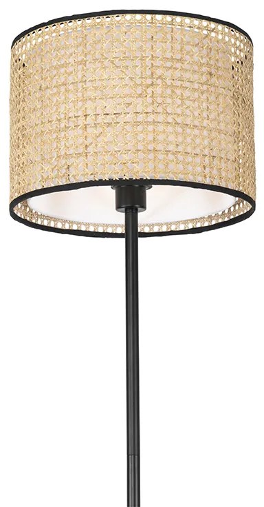 Lampa stojąca rustykalna czarna z abażurem z rattanu - Kata Rustykalny / Vintage Oswietlenie wewnetrzne