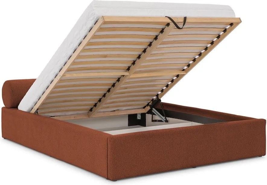 Tapicerowane łóżko dwuosobowe ze schowkiem i stelażem 160x200 cm w kolorze terakoty Cille – Ropez