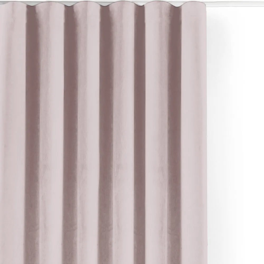 Jasnoróżowa aksamitna zasłona częściowo zaciemniająca (dimout) 200x175 cm Velto – Filumi