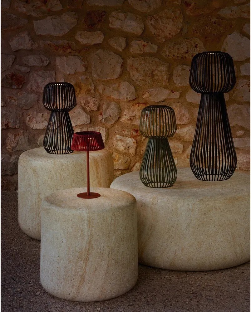 Lampa zewnętrzna stołowa LED ze ściemniaczem solarna (wysokość 42 cm) Reiba – Kave Home