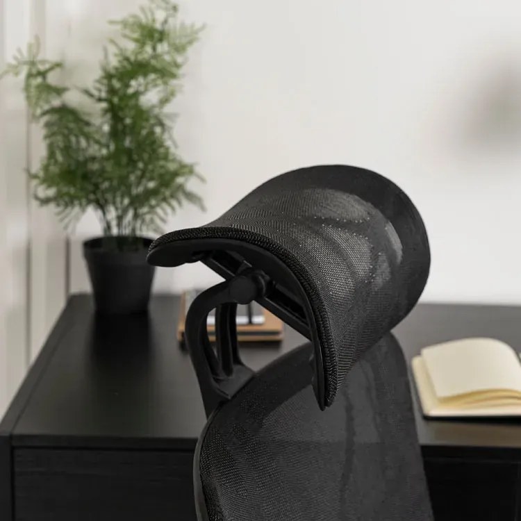 Ergonomiczny fotel biurowy z opcjami regulacji - Multo