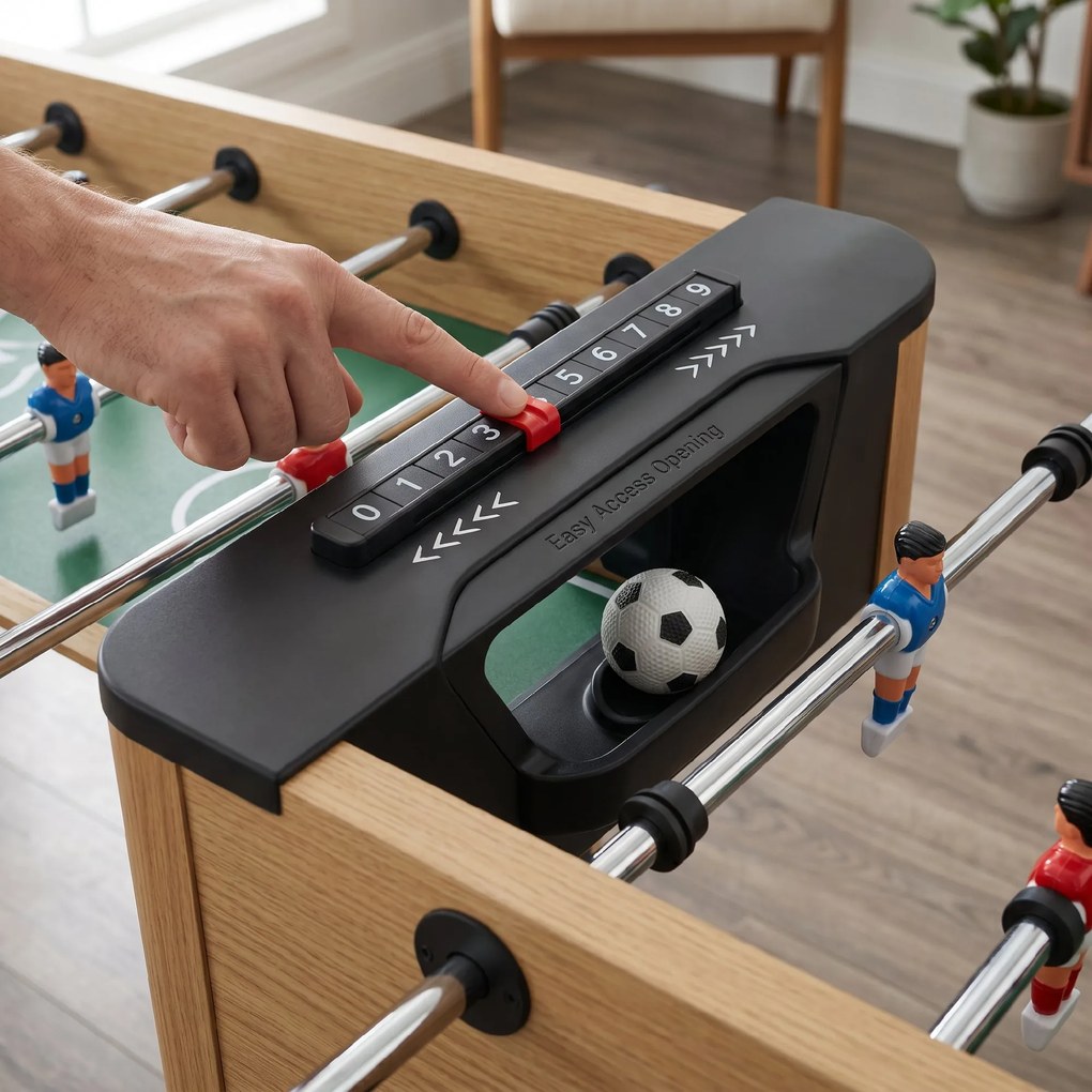 SPORTNOW Stół do piłkarzyków Kickertisch inkl 22 figurki 2 piłki Antypoślizgowe uchwyty Liczniki punktów Skośne nogi 121x87x77cm Drewno naturalne | Aosom PL