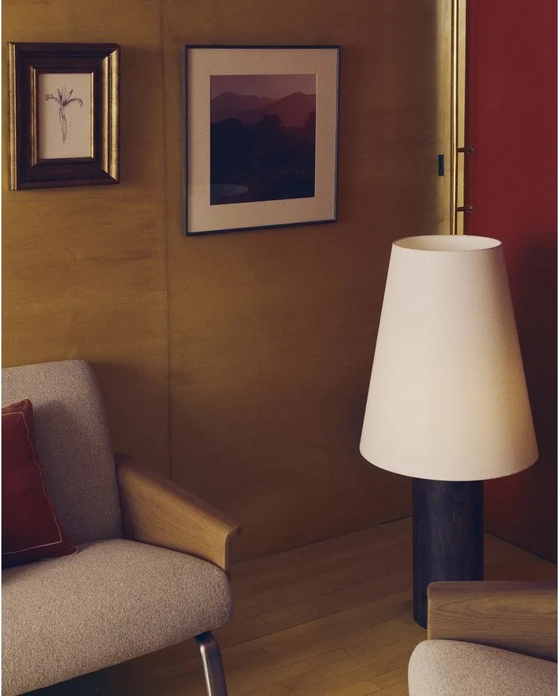 Biała/w ciemnym naturalnym kolorze lampa stojąca z tekstylnym kloszem (wysokość 110 cm) Marga – Kave Home