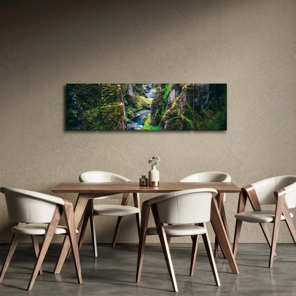 Obraz - Rzeka w skalistej dolinie (170x50 cm)