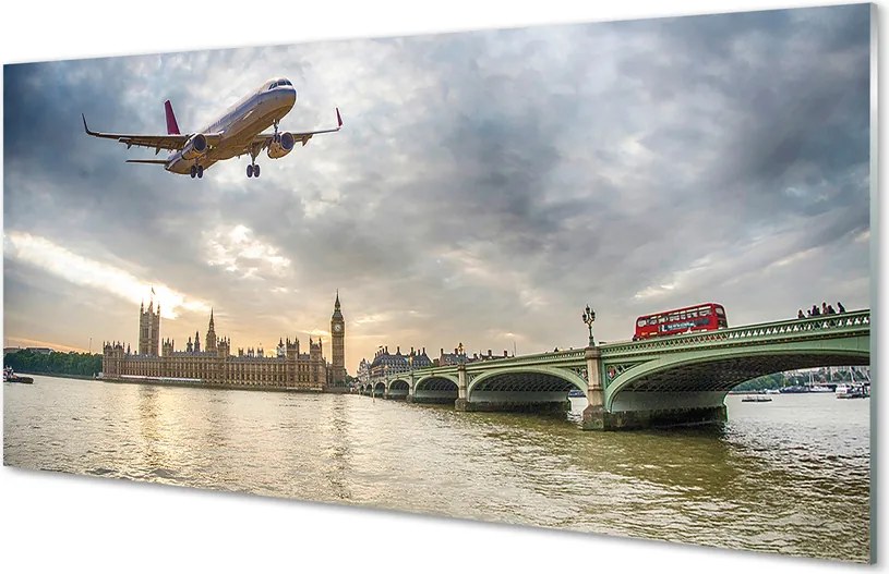 Szklany Panel Samolot w Białych Chmurach