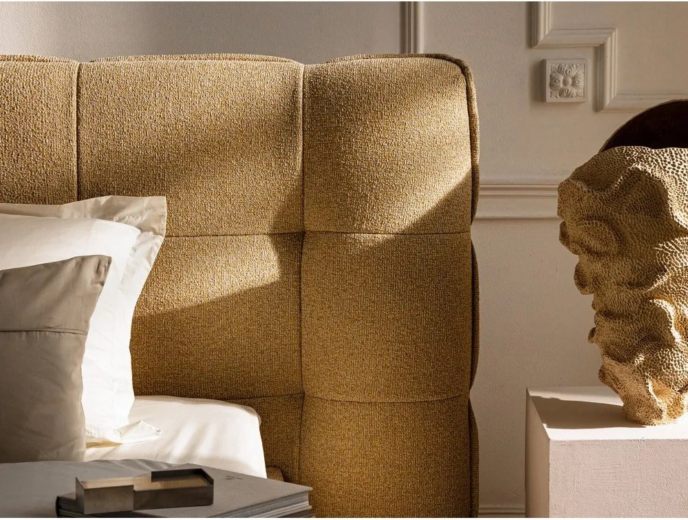 Ciemnozielone tapicerowane łóżko dwuosobowe ze schowkiem i stelażem 180x200 cm Eric – Micadoni