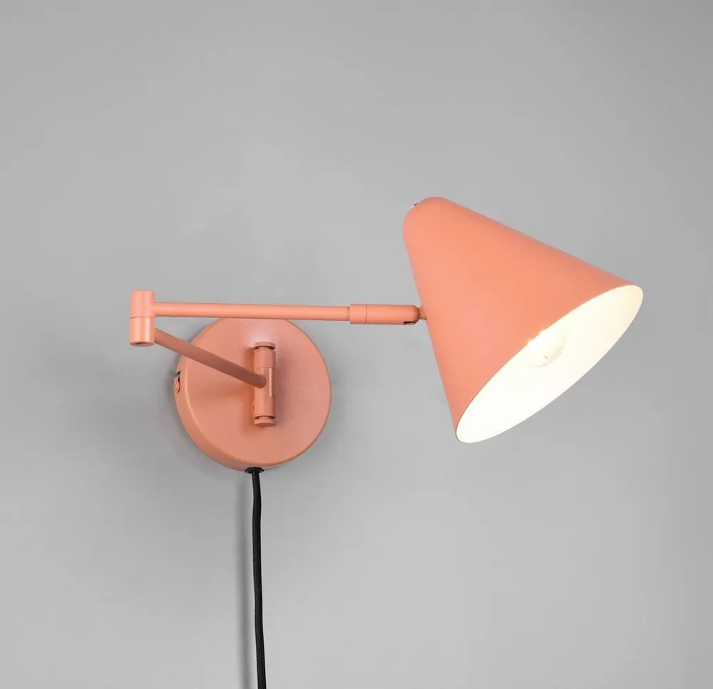 Pomarańczowy kinkiet z elastyczną konstrukcją do kontaktu ø 15 cm Cosima – Trio