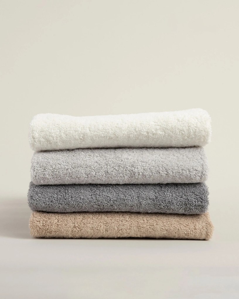 Ręcznik Essence 70x140 cm warm beige