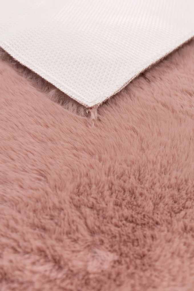 Dywan Futrzany Różowy 60x90 cm Włochaty Miękki Dekoracyjny Antypoślizgowy