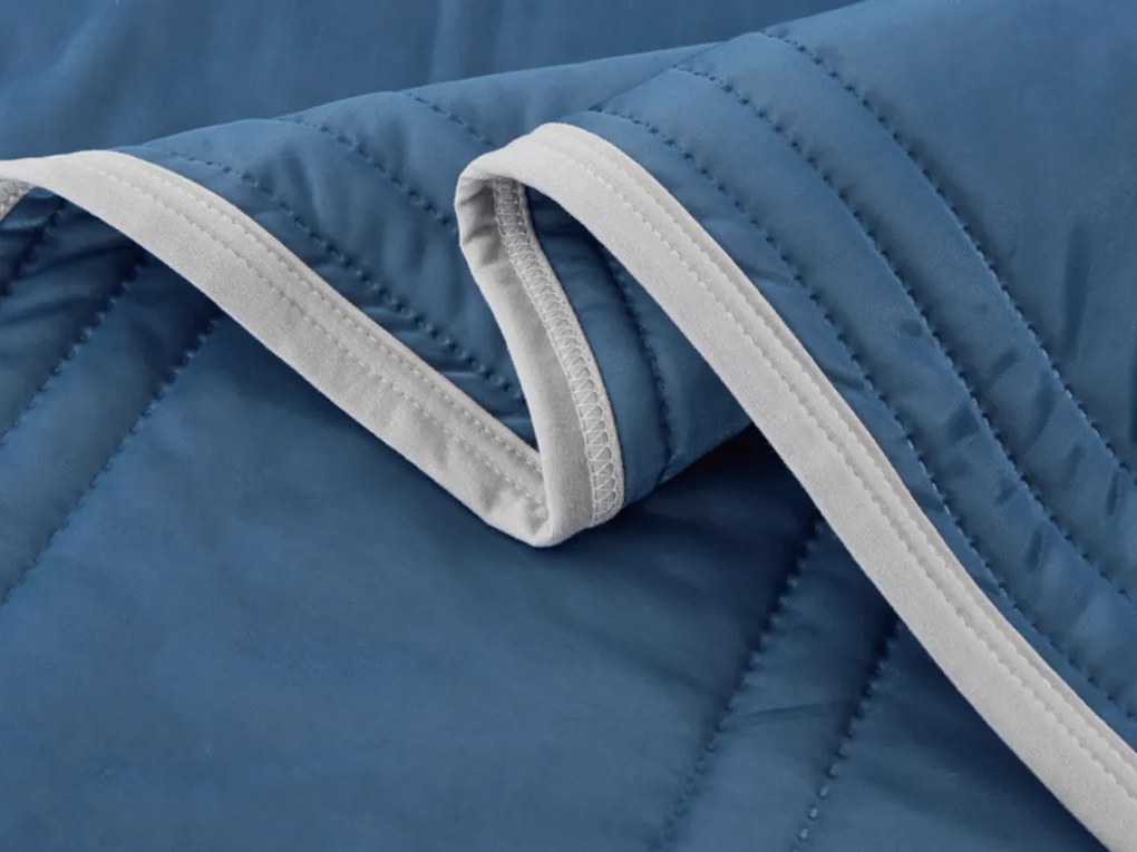 Chłodząca letnia kołdra CELIA, ciemnoniebieska Rozmiar: 200 x 220 cm