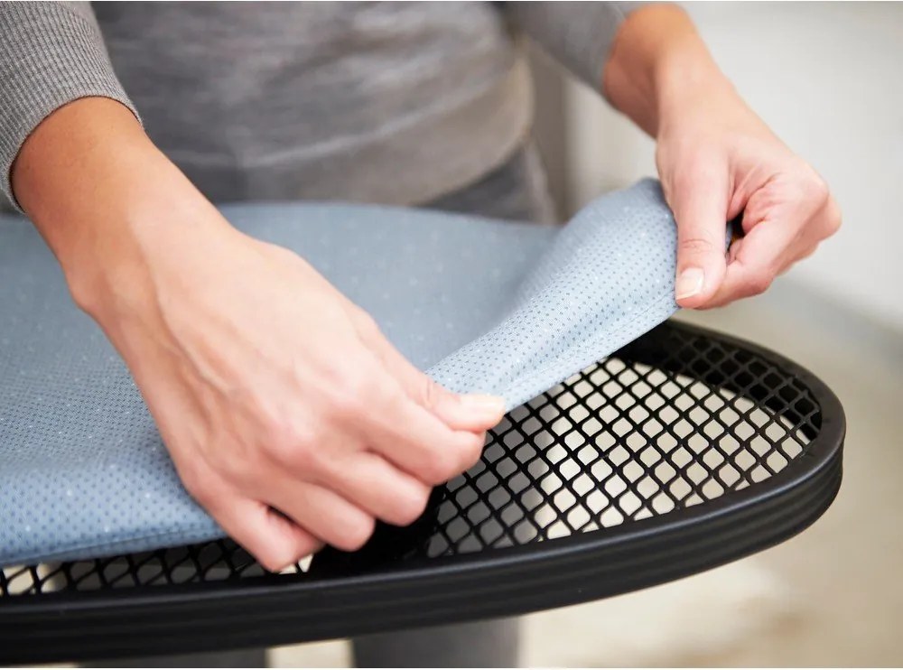 Pokrowiec na deskę do prasowania 130x38 cm Glide – Joseph Joseph