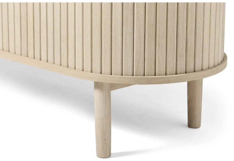 Komoda w dekorze dębu z drzwiami przesuwnymi w naturalnym kolorze 140x76x45 cm Meta – Unique Furniture