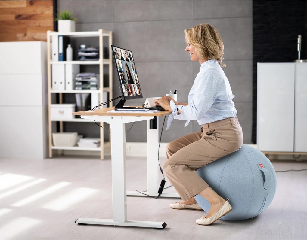 Ergonomiczna piłka do siedzenia ORBIX, niebieska