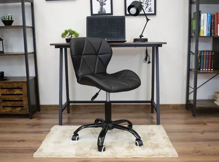 Czarny z ekoskóry fotel obrotowy do biurka B5-F45