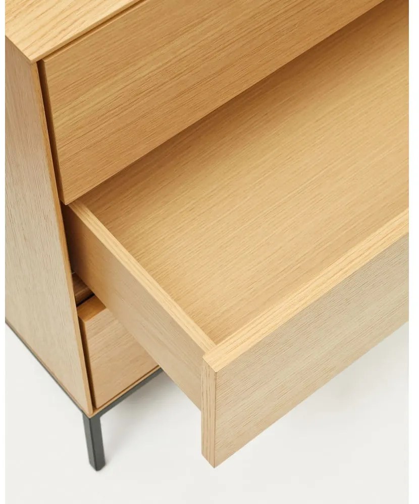 Niska komoda w dekorze dębu 110x75 cm Vedrana – Kave Home