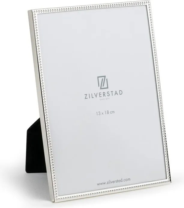 Metalowa ramka stojąca w kolorze srebra z połyskiem 14x19 cm Sweet Memory Pearl – Zilverstad