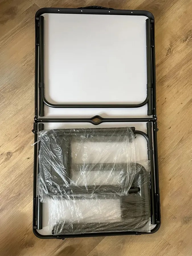 Zielony składany stolik ogrodowy z 4 taboretami L4-D72