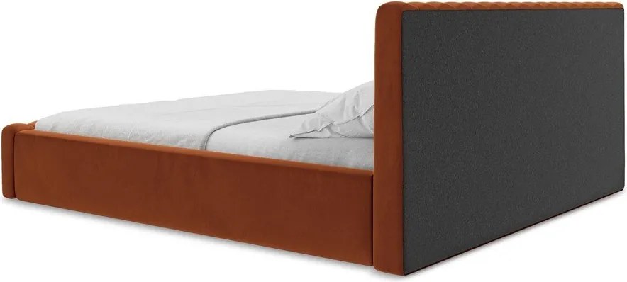 Tapicerowane łóżko dwuosobowe w kolorze terakoty ze schowkiem i stelażem 180x200 cm Lemi – Makamii