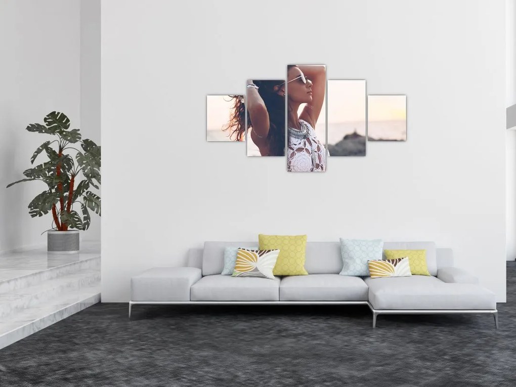 Obraz kobiety na plaży (125x70 cm)