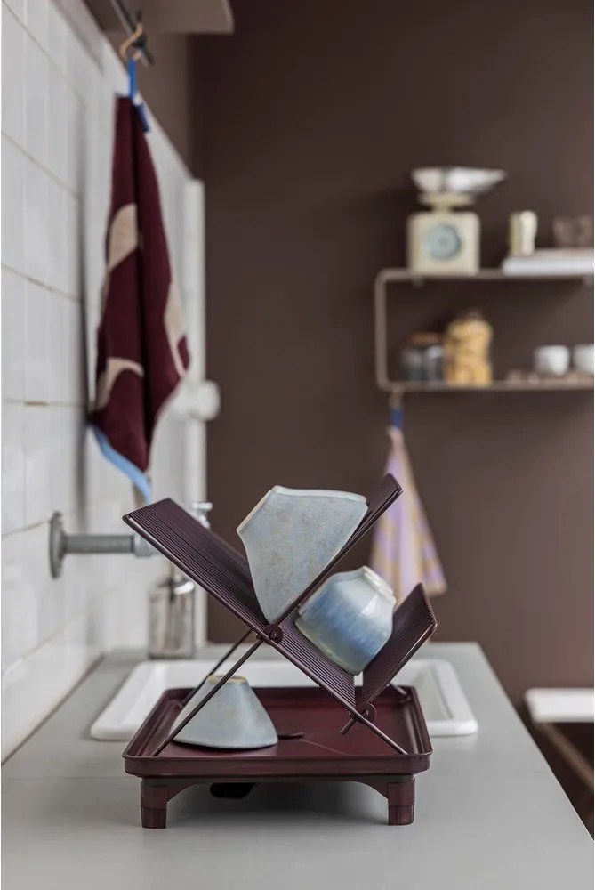 Bordowy ociekacz dwupiętowy 42x29 cm Dry-It – Mette Ditmer Denmark