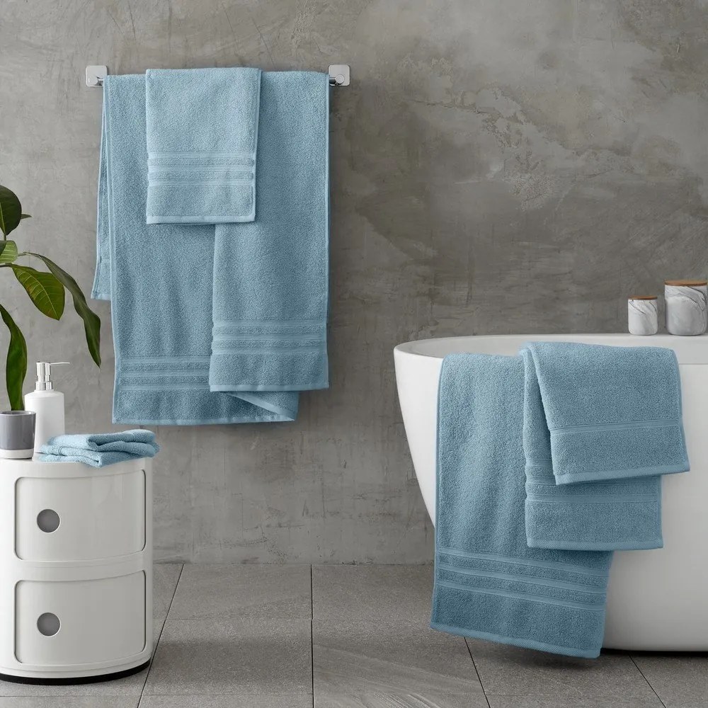 Niebieski bawełniany ręcznik kąpielowy frotte 90x140 cm Zero Twist – Catherine Lansfield