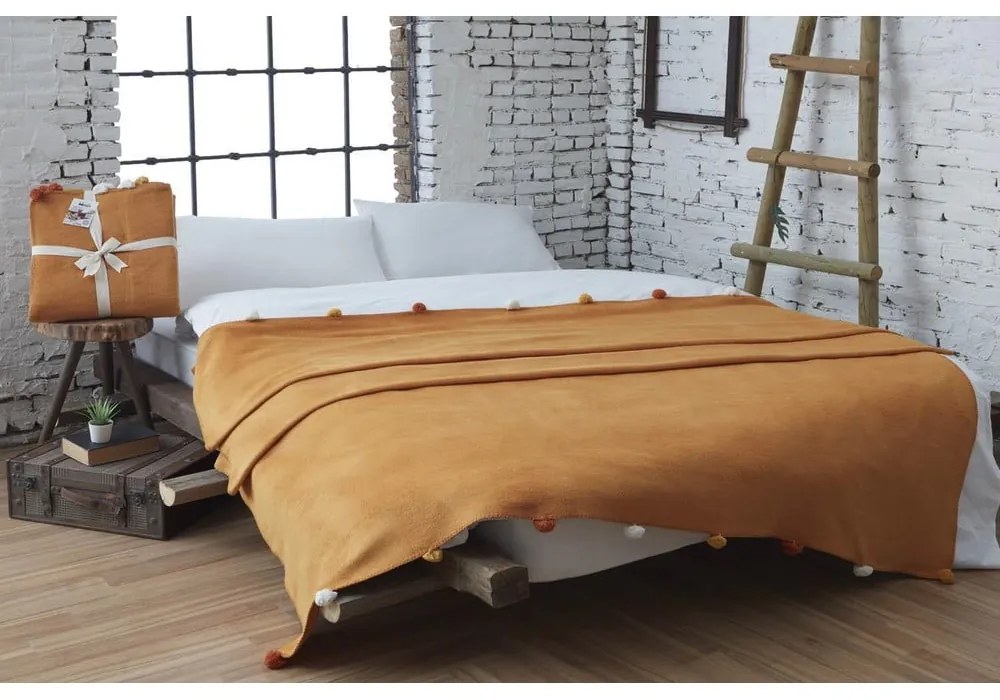 Musztardowa polarowa narzuta 150x200 cm Pom Pom – Mijolnir