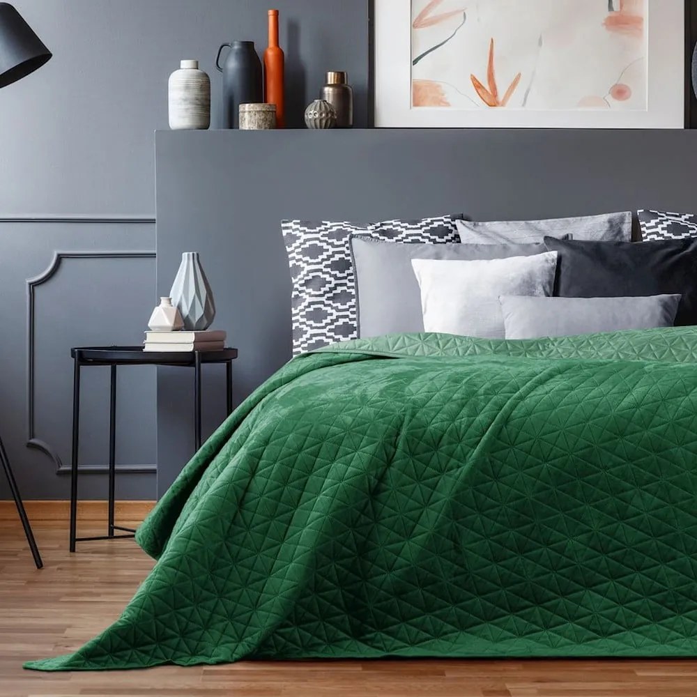 Zielona aksamitna narzuta pikowana 220x240 cm Laila – AmeliaHome