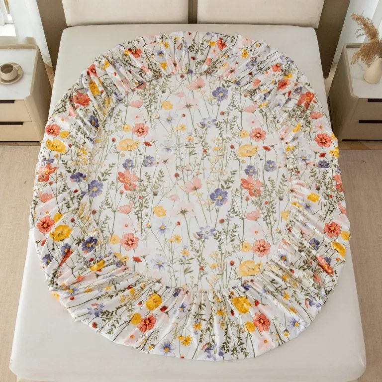 PrzytulneMieszkanie.pl Prześcieradło z mikrofibry WILDFLOWERS kolorowe 90x200 cm