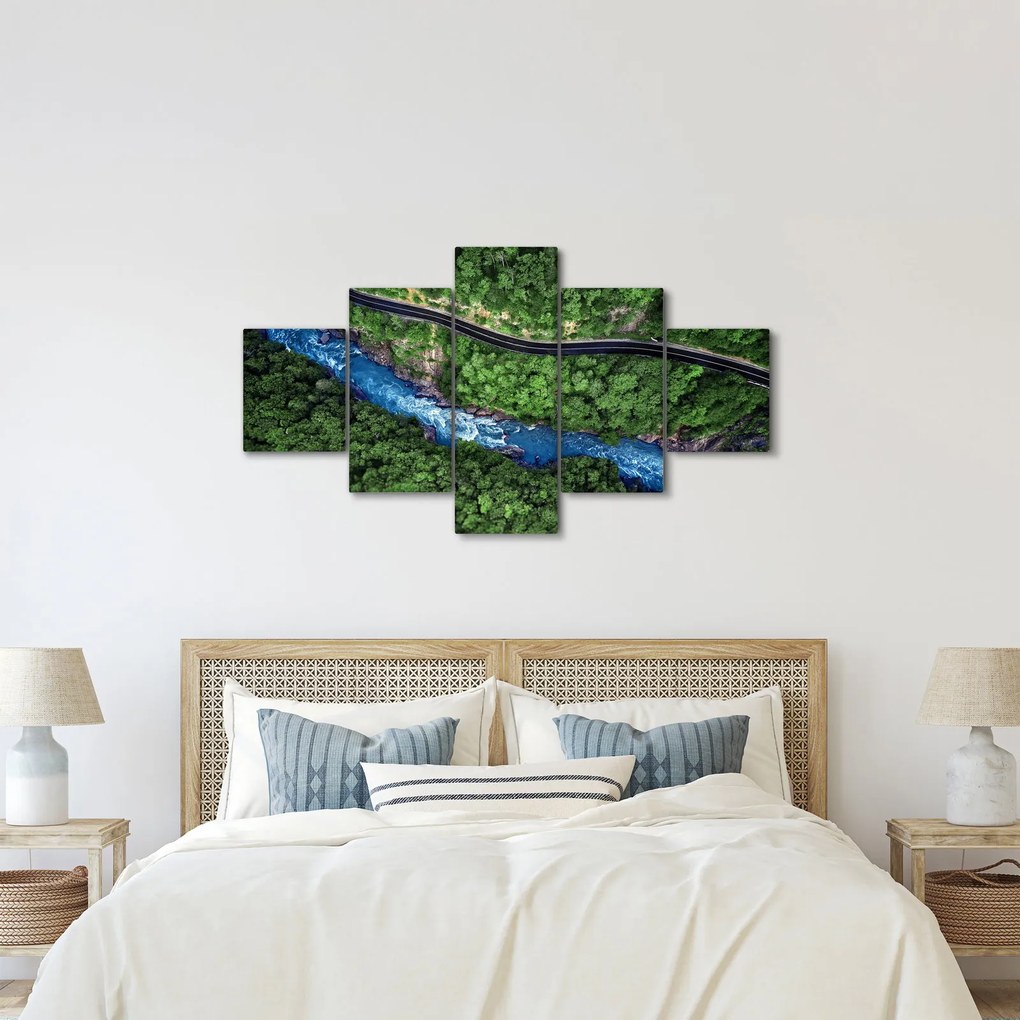 Obraz - Rzeka między górami, Kaukaz, Rosja (125x70 cm)