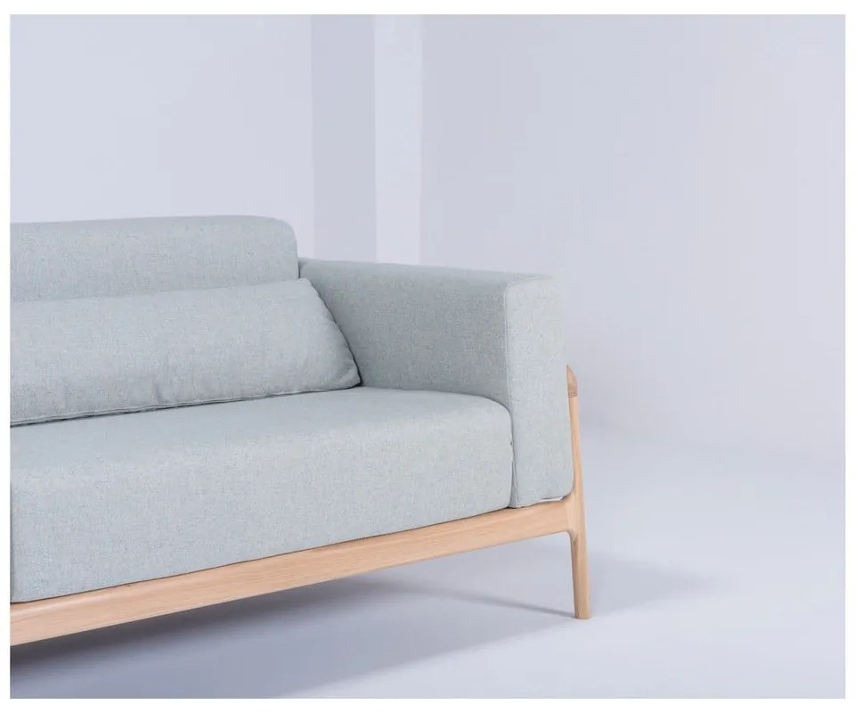 Niebieskoszara sofa z konstrukcją z drewna dębowego Gazzda Fawn, 240 cm