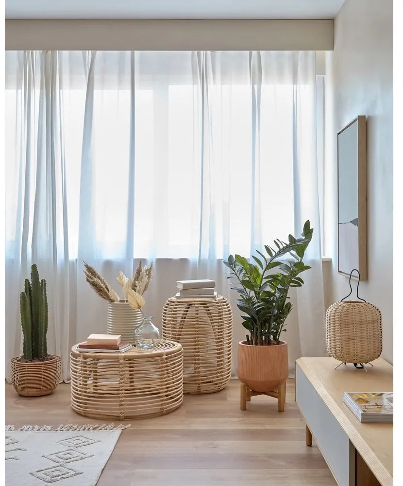 Rattanowy okrągły stolik w naturalnym kolorze ø 66 cm Kohana – Kave Home