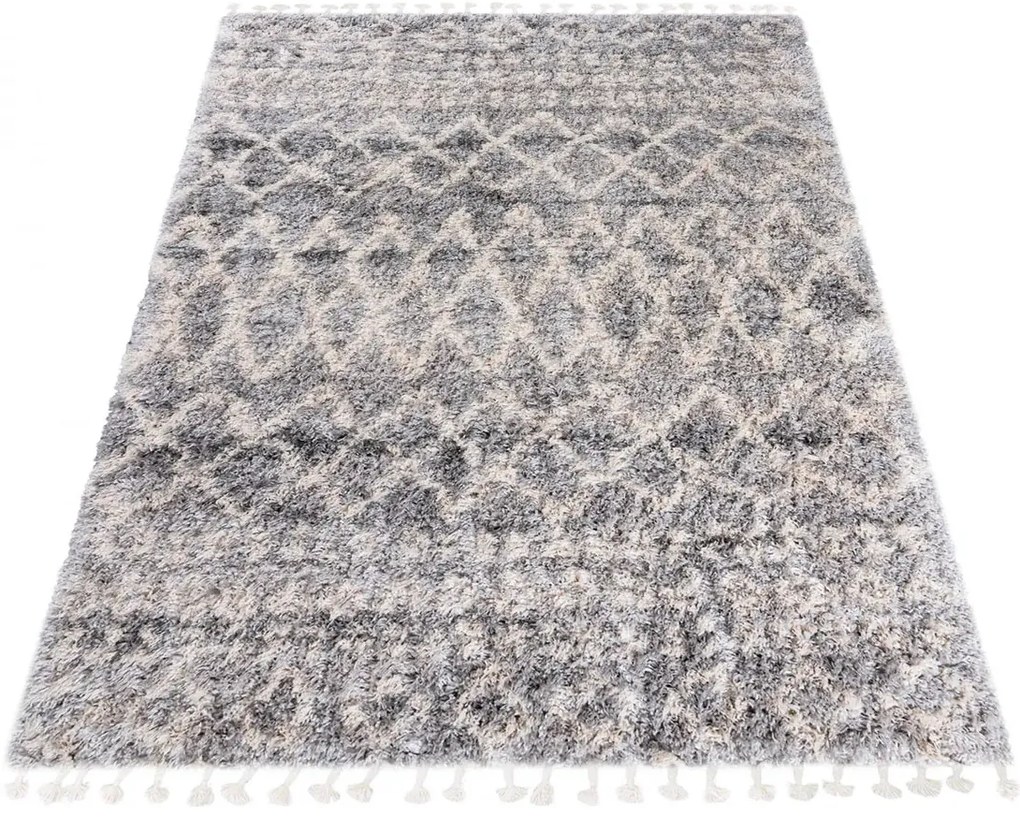 Jasnoszary dywan shaggy w stylu boho W5-B46