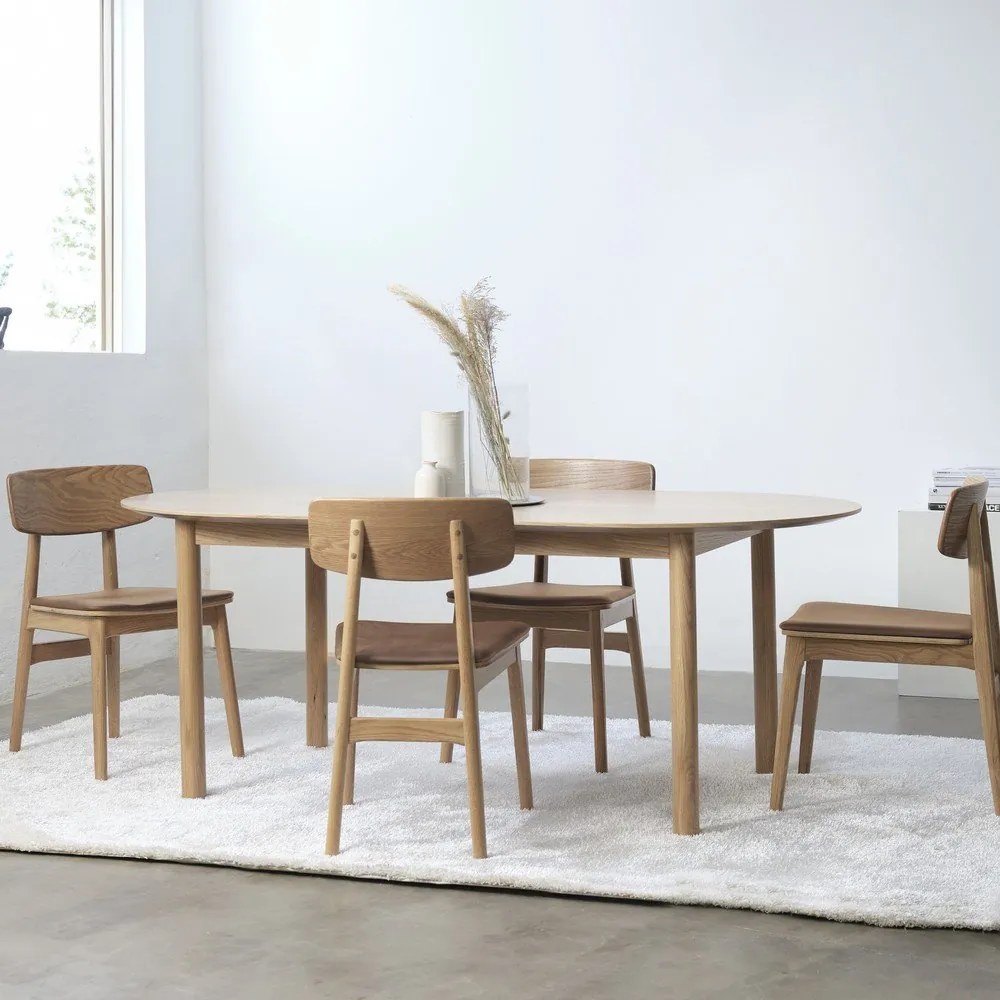 Koniakowo-naturalne krzesło z imitacji skóry Livo – Unique Furniture