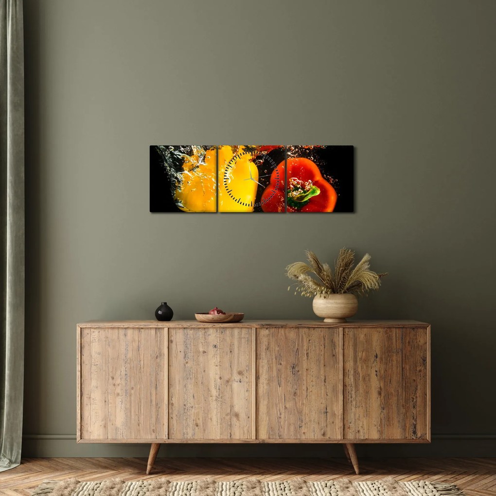 Obraz - papryki w wodzie (z zegarem) (90x30 cm)