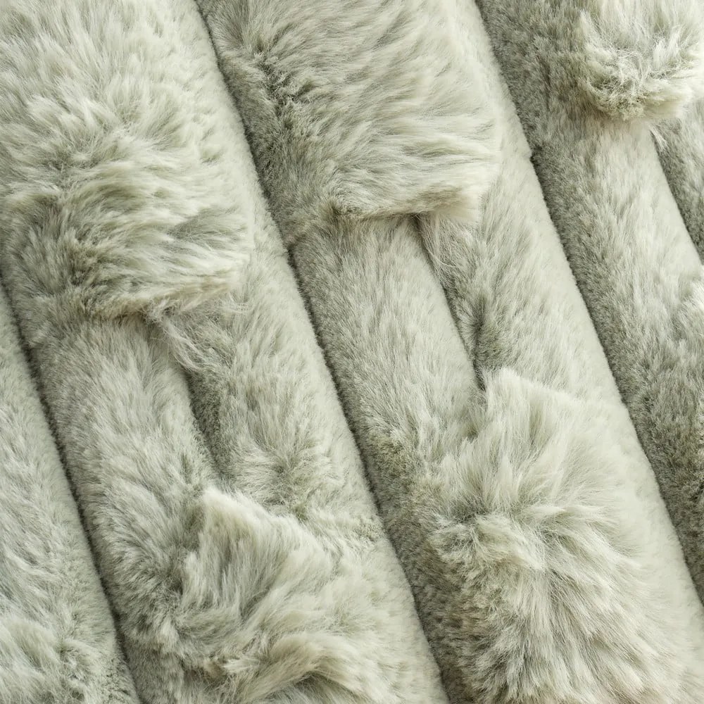 Poduszka dekoracyjna z mikropluszu 50x50 cm Carved Fur – Bianca