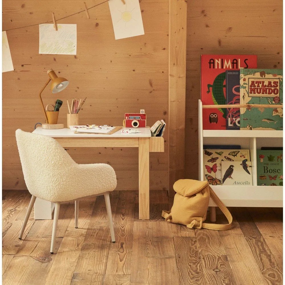 Biurko dziecięce z białym blatem 40x77 cm Serwa – Kave Home