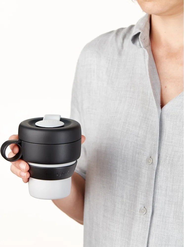 Czarny kubek termiczny 400 ml To Go – Lékué