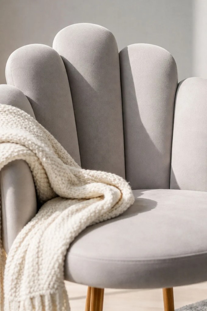 Rcznie zote aksamitne krzeso