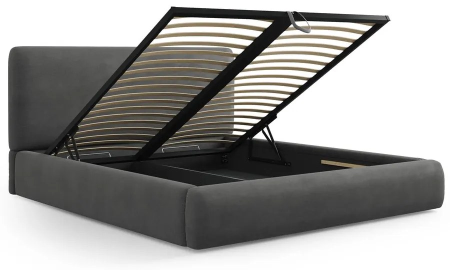 Szare tapicerowane łóżko dwuosobowe ze schowkiem i stelażem 160x200 cm Colonel – Cosmopolitan Design