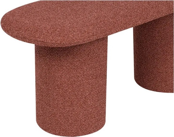 Ceglasta tapicerowana ławka z materiału bouclé Rull – noo.ma