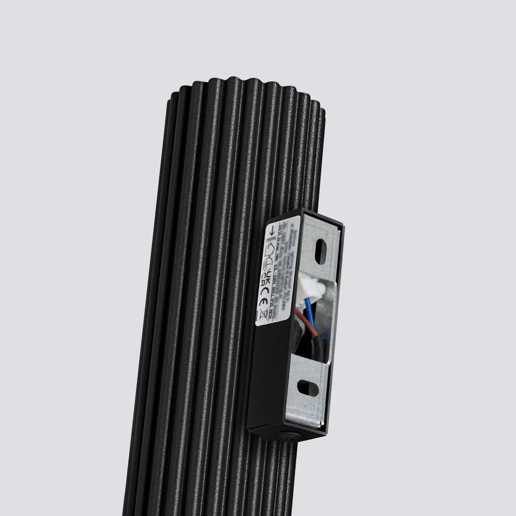 Kinkiet KARBON 20 czarny ryflowany SOLLUX  LIGHTING