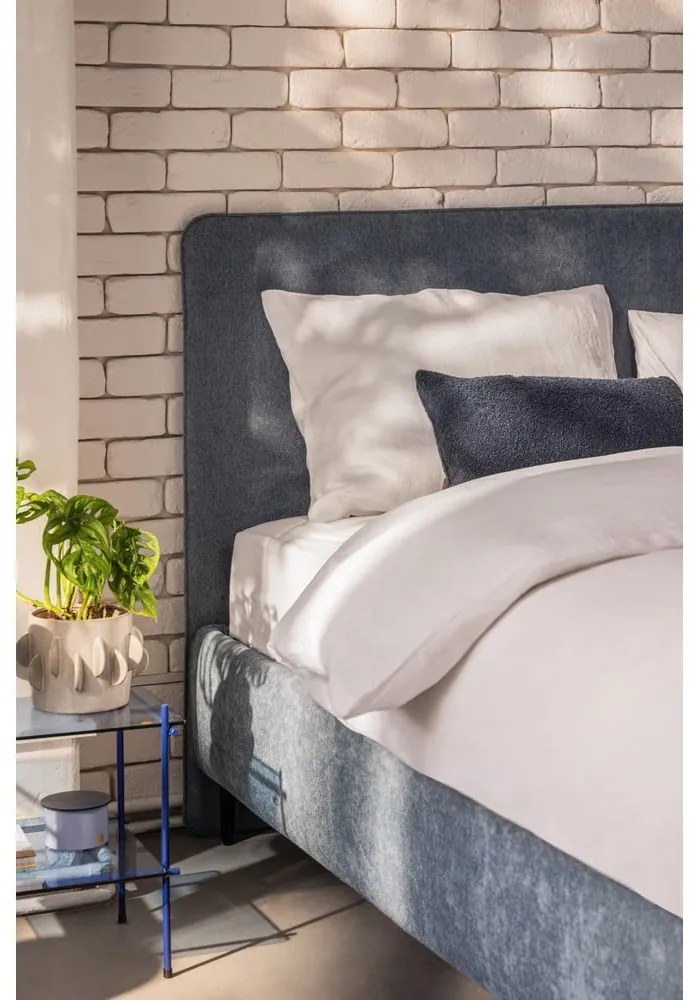 Niebieskie tapicerowane łóżko dwuosobowe ze stelażem 160x200 cm Noira Slim – Bonami Selection
