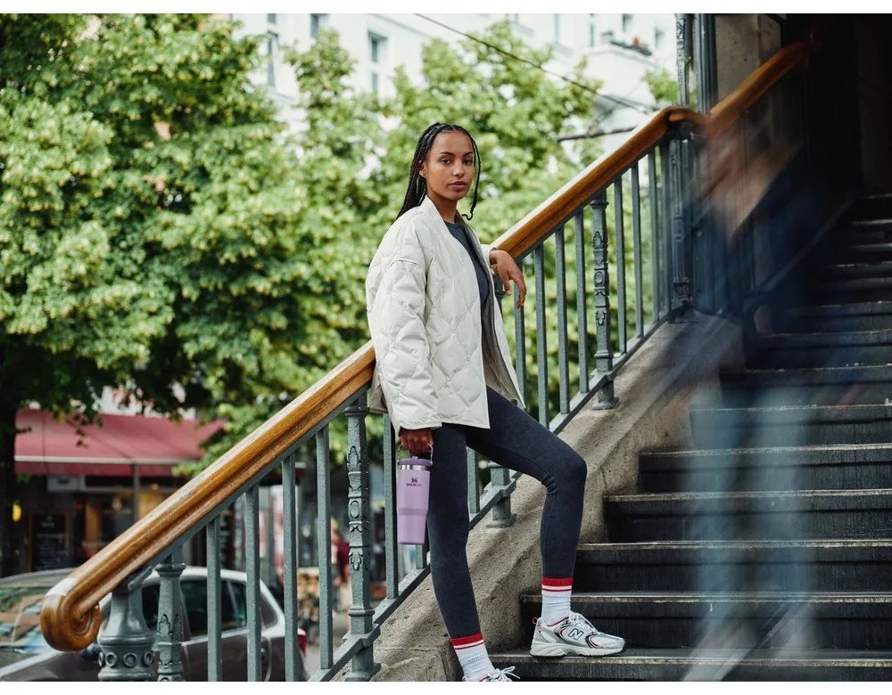 Różowy termos ze stali nierdzewnej 890 ml IceFlow™ Flip Straw 2.0 Tumbler Cherry Blossom – Stanley