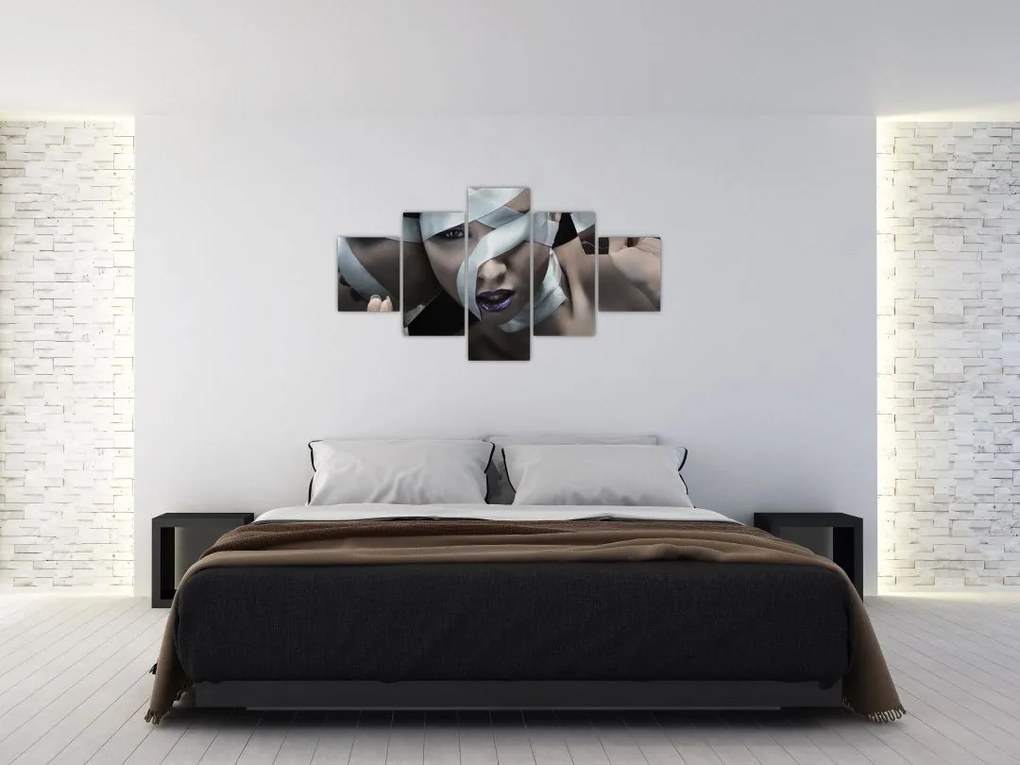 Obraz kobiety ze wstążką (125x70 cm)