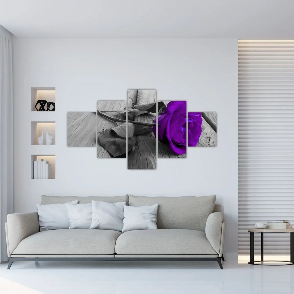 Obraz - Fioletowa róża z zieloną łodygą (125x70 cm)