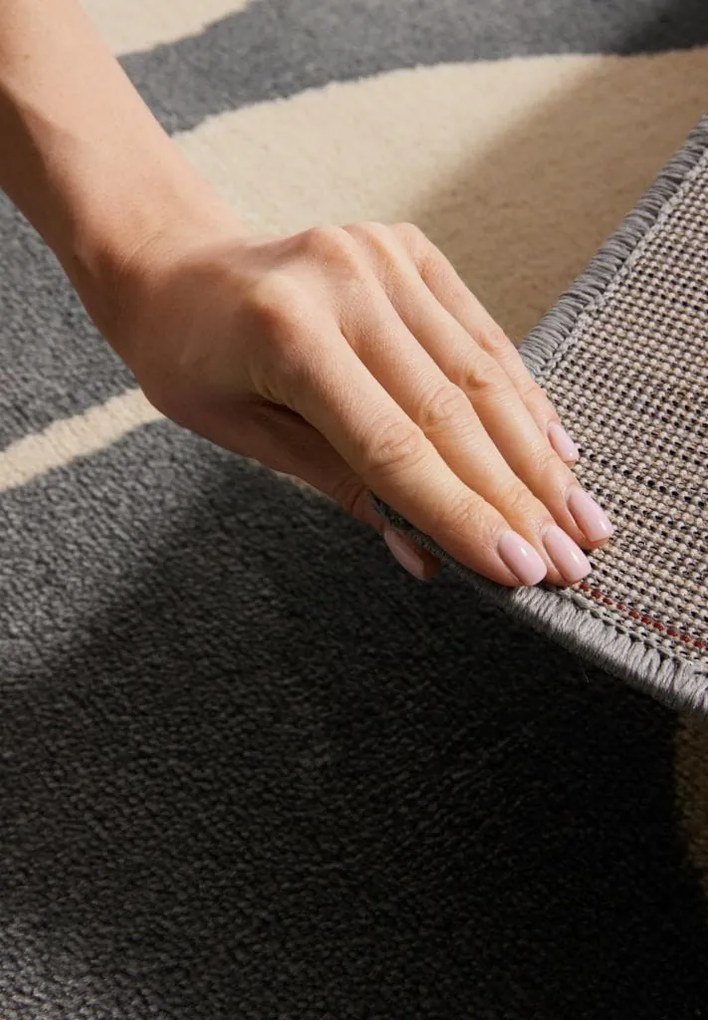 Dywan dziecięcy Adventures – Kremowe Listki na niebieskim tle 160 cm x 235 cm Atest Oeko-Tex