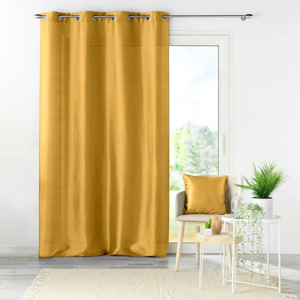Żółta zasłona z mikrosatyny 140x240 cm Shana – douceur d'intérieur