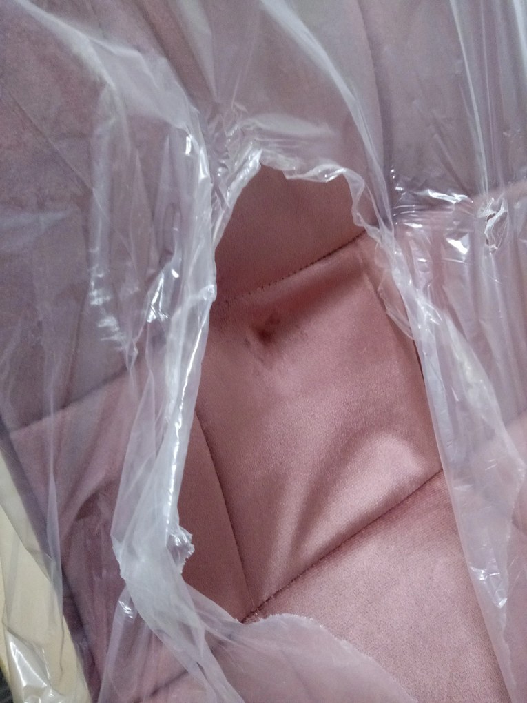 PROMOCJA Krzesło jadalniane SPLIT VELVET ze złotymi nogami, ciemnoróżowe II. jakość