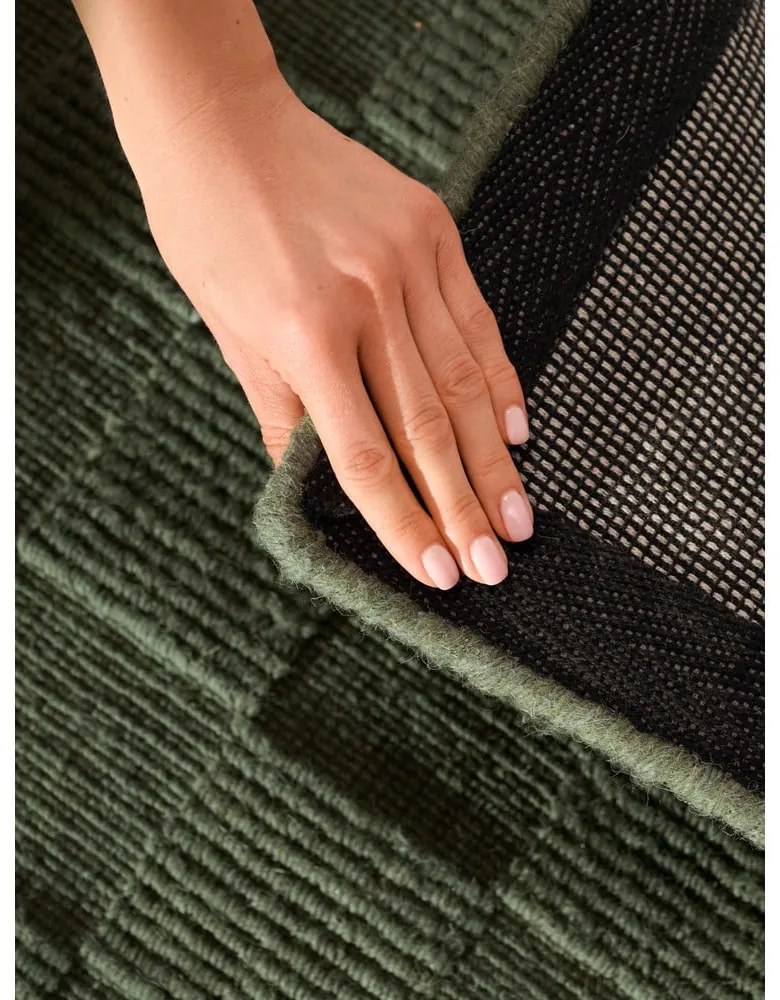 Ciemnozielony wełniany chodnik tkany ręcznie 80x200 cm Scala – Villeroy&amp;Boch