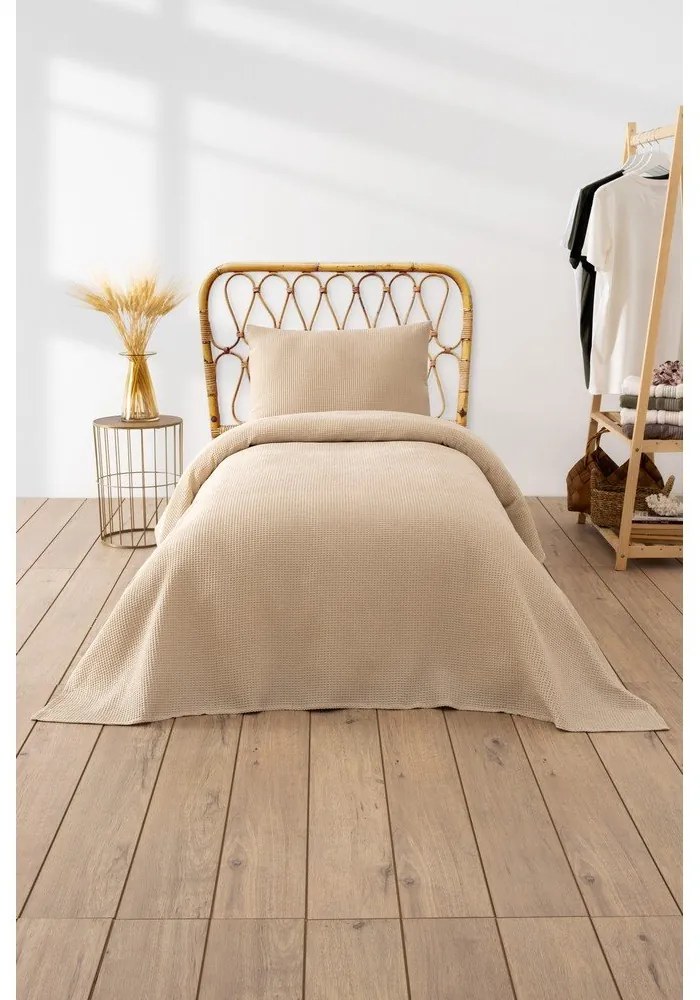 Beżowa narzuta 160x220 cm Waffle – Mijolnir